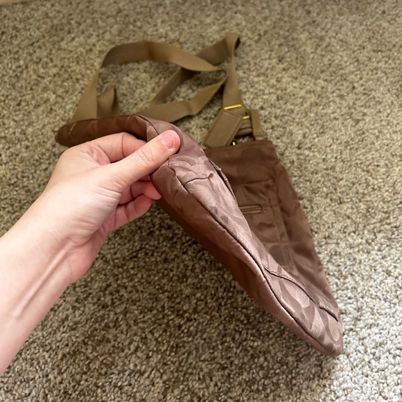 Coach Signature Getaway Nylon File Crossbody Shoulder Bag Brown Travel Pocket - Picture 8 of 11